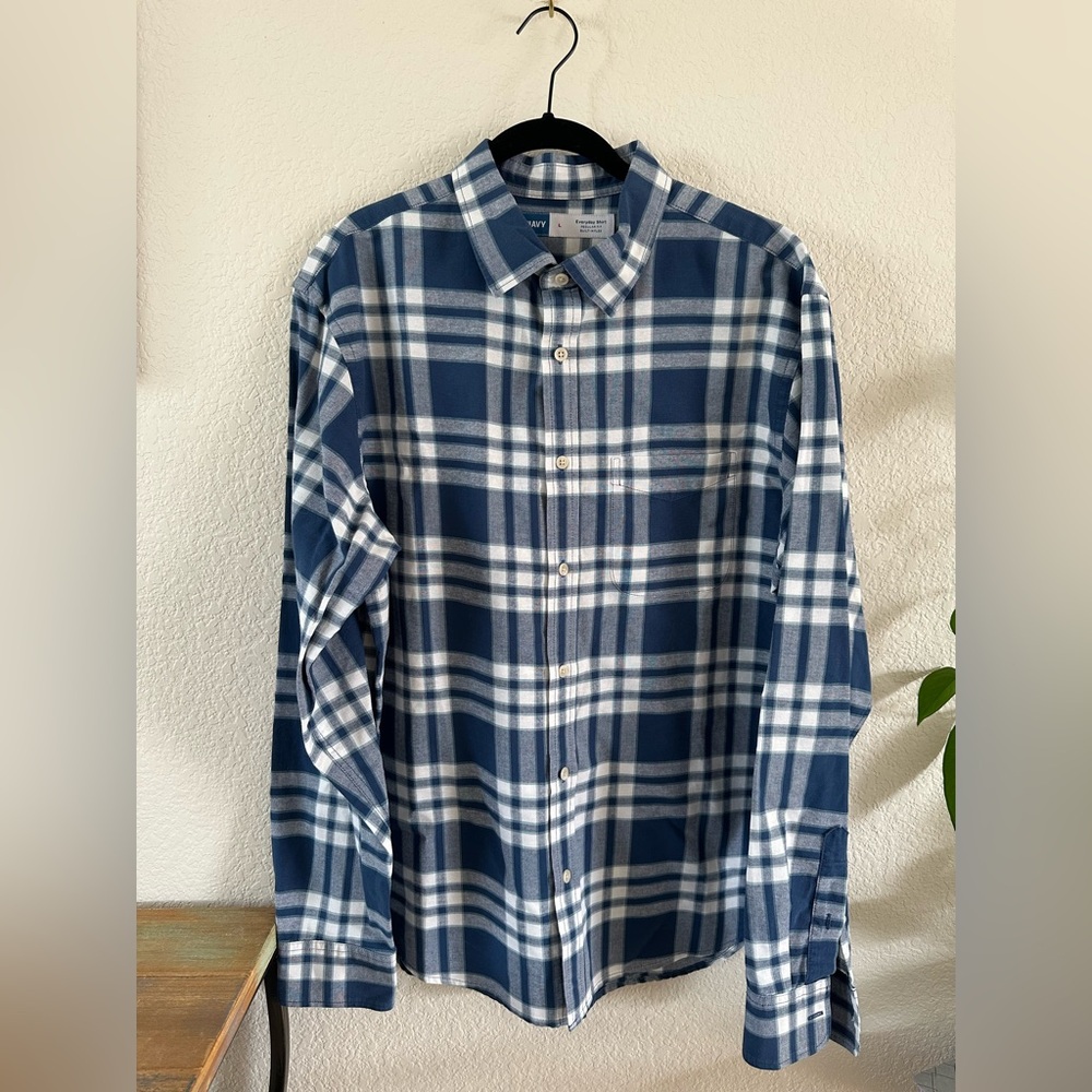 Old Navy Blue and White Button Down Shirt